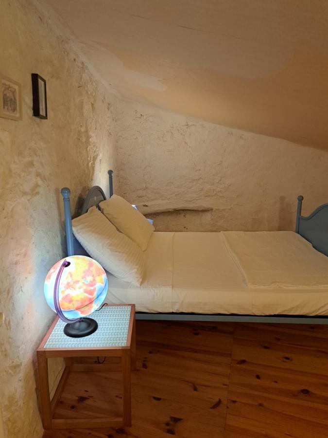 La Maison De Gisele Bed & Breakfast Saint-Victor-des-Oules Exterior foto