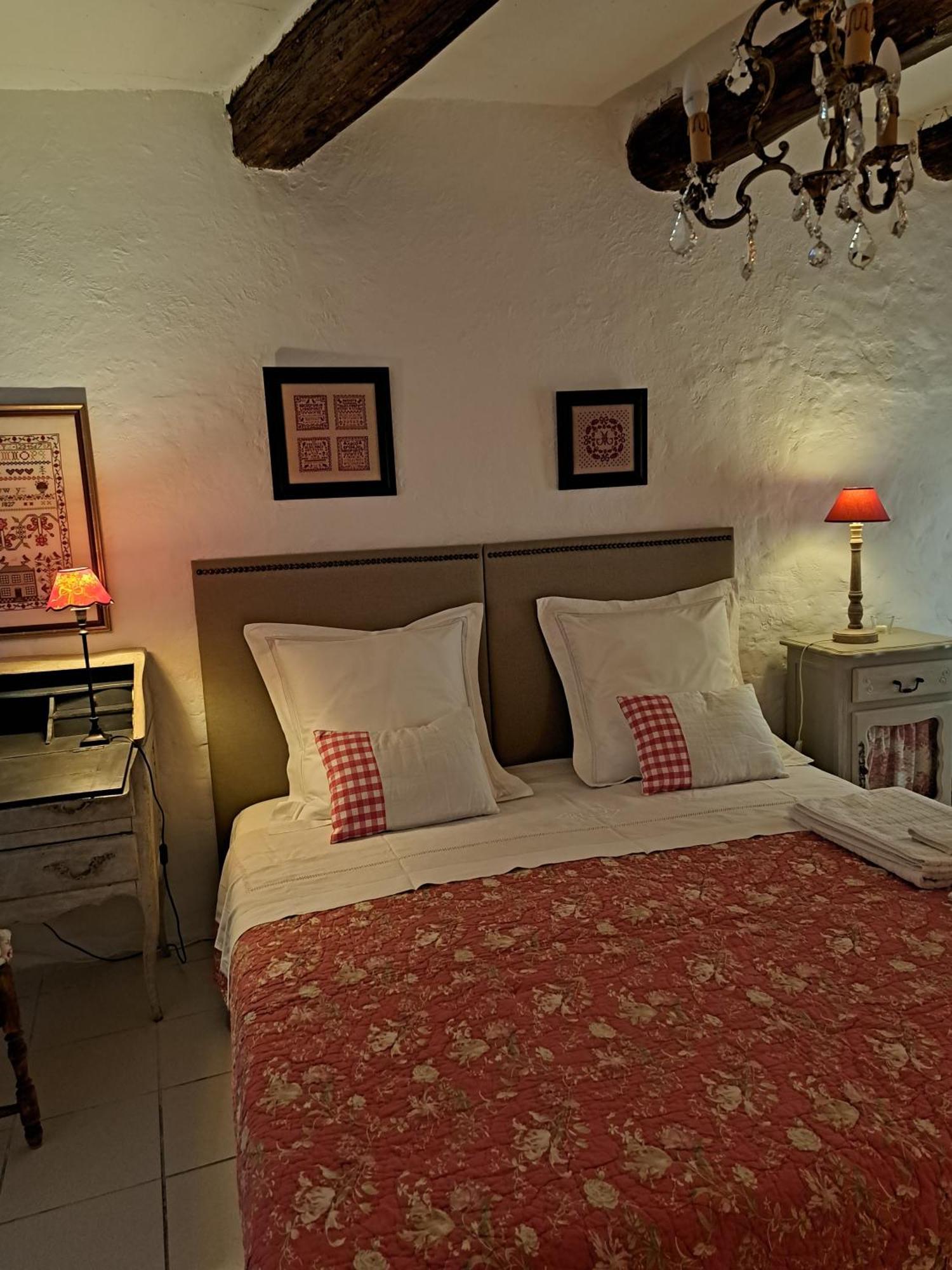 La Maison De Gisele Bed & Breakfast Saint-Victor-des-Oules Exterior foto