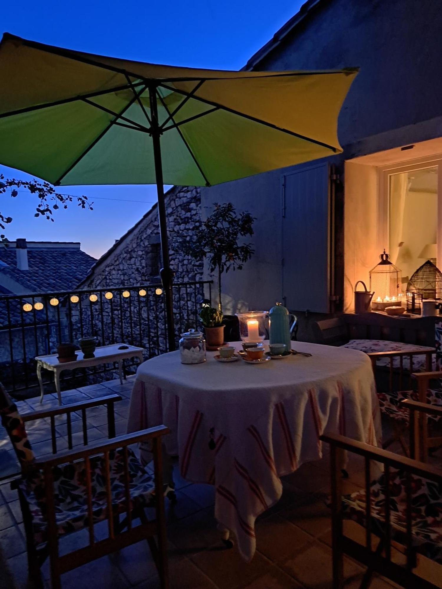La Maison De Gisele Bed & Breakfast Saint-Victor-des-Oules Exterior foto